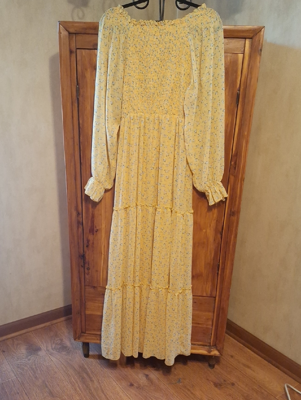 Smocked Yellow Floral Maxi Dress with Tiered Skirt - Picture 2 of 2